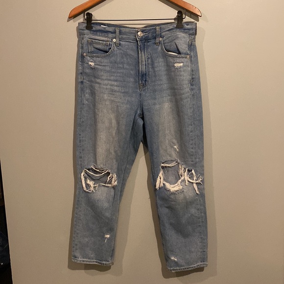 American Eagle | Ripped Mom Jean - Picture 2 of 3